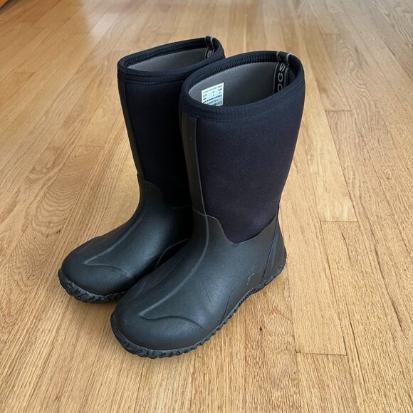 Bogs Kids Classic High No Handle Black Waterproof Winter Boots Youth Size 4 - Picture 1 of 9